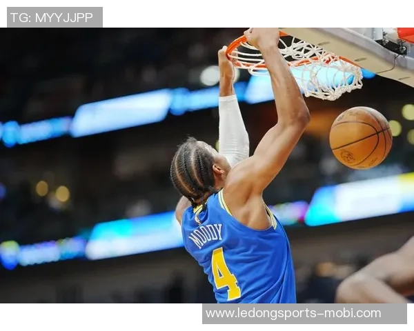 曼恩表现出色全队最高得分21分6篮板助球队奋战难阻失利之路